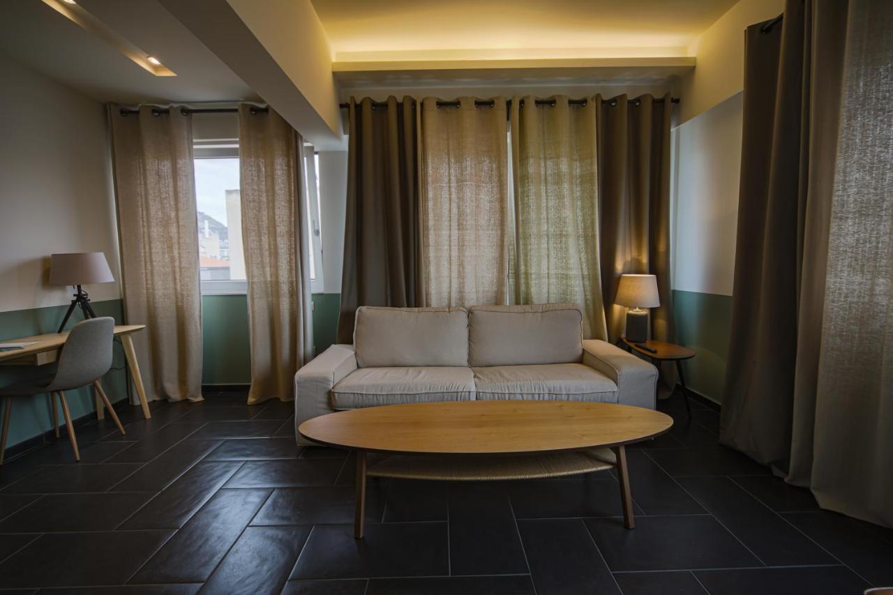 Elite Ermou Suites Athens Ngoại thất bức ảnh